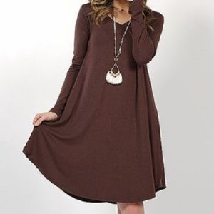 Americano V-Neck Long-Sleeve Curved-Hem Pocket